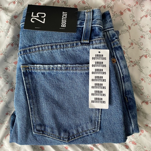 NWT BDG Ripped Denim - Picture 3 of 7